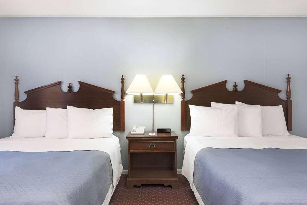 Travelodge By Wyndham Las Vegas Nm Rum bild
